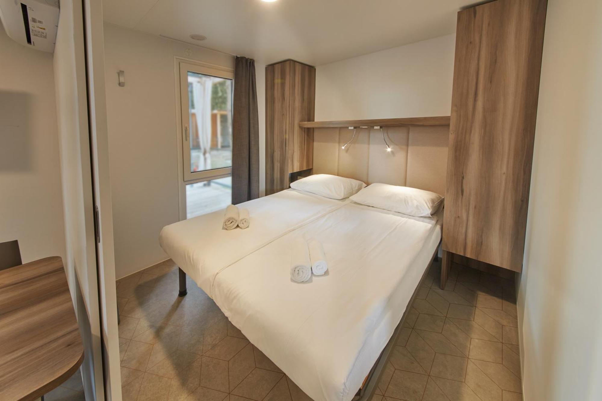 Premium Mobile Homes - Hotel & Resort Adria Ankaran Exterior foto